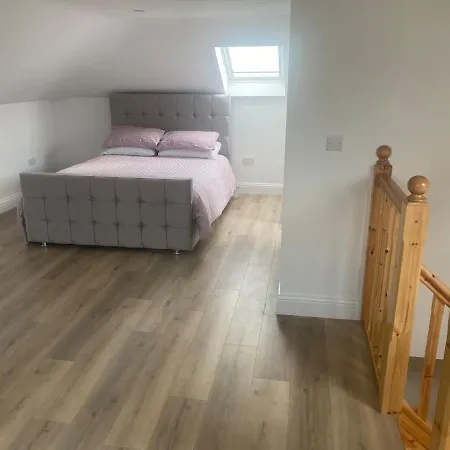 Feriehus Spacious 5 Bedroom House In *