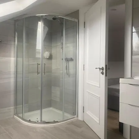 Spacious 5 Bedroom House In Buncrana