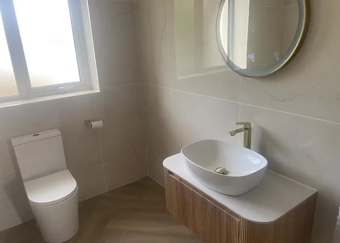 Spacious 5 Bedroom House In