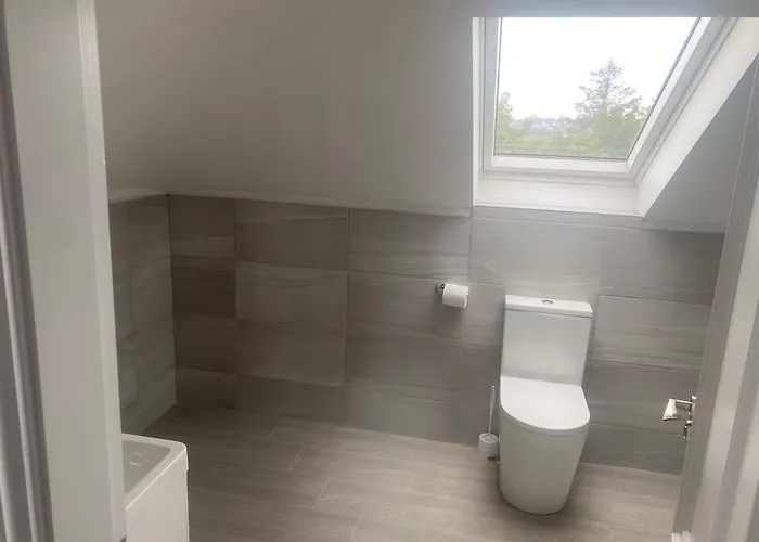 Spacious 5 Bedroom House In 別荘 バンクラナ