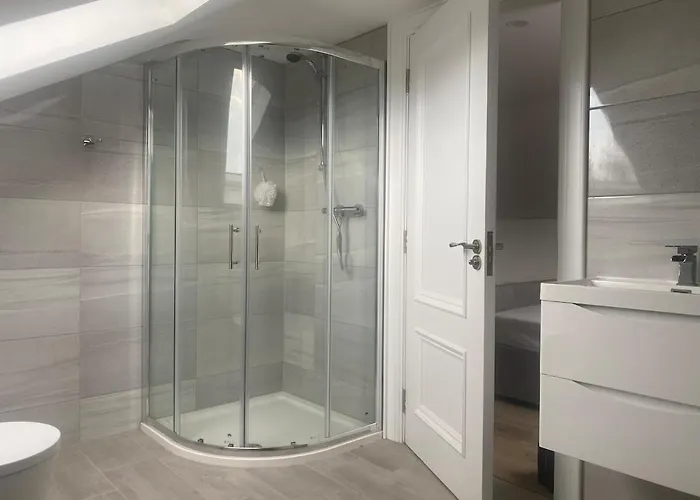 Spacious 5 Bedroom House In Buncrana