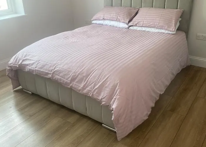 別荘 Spacious 5 Bedroom House In バンクラナ